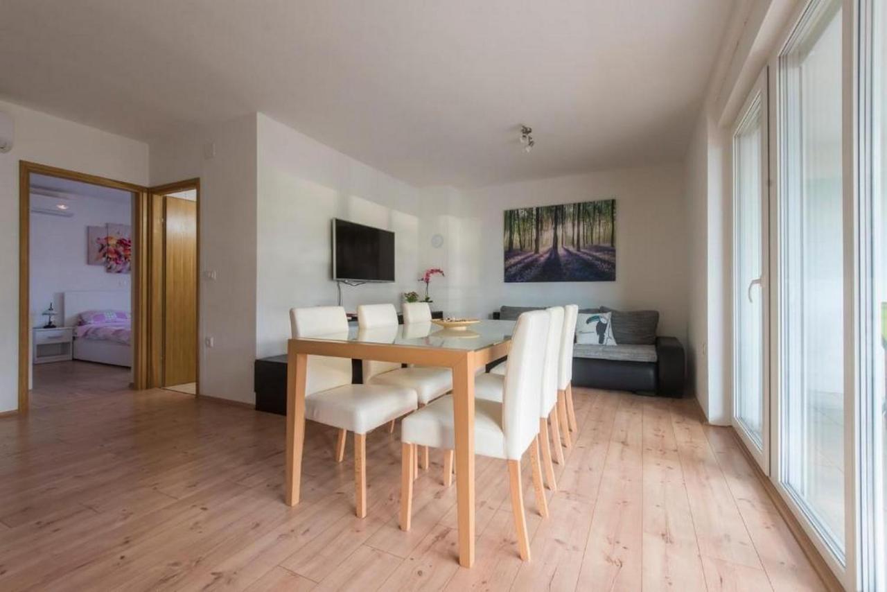 זאדאר Apartments Villa Ema מראה חיצוני תמונה